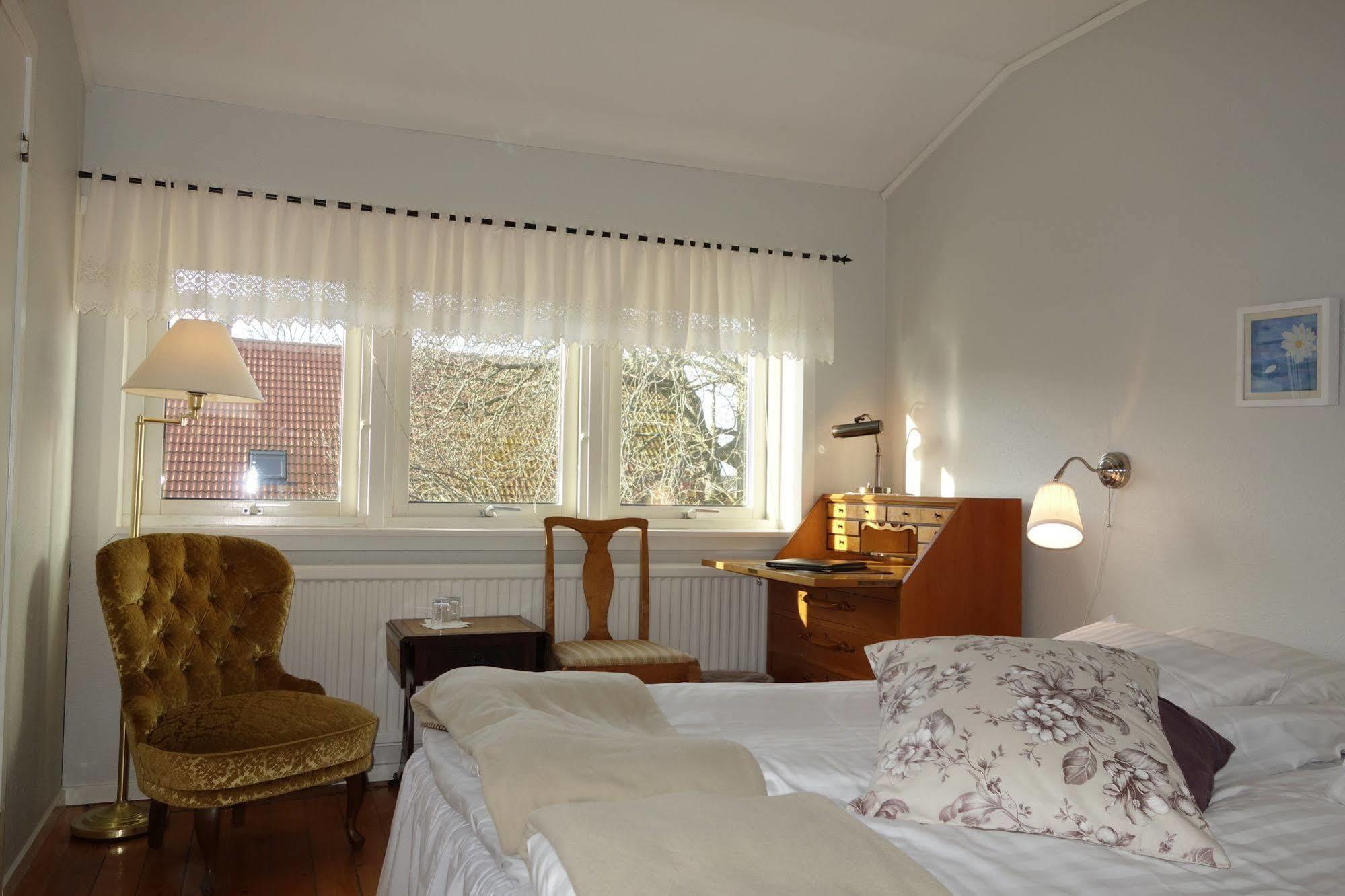 Kastanjelund Hotel Yngsjo ภายนอก รูปภาพ