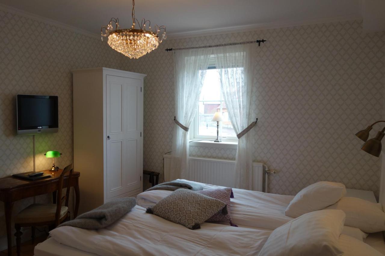 Kastanjelund Hotel Yngsjo ภายนอก รูปภาพ